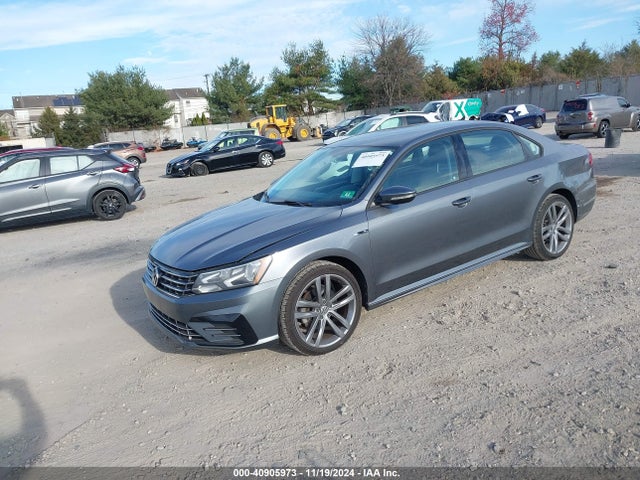1VWAA7A30JC000127 Volkswagen Passat 2.0t R-line/2.0t S