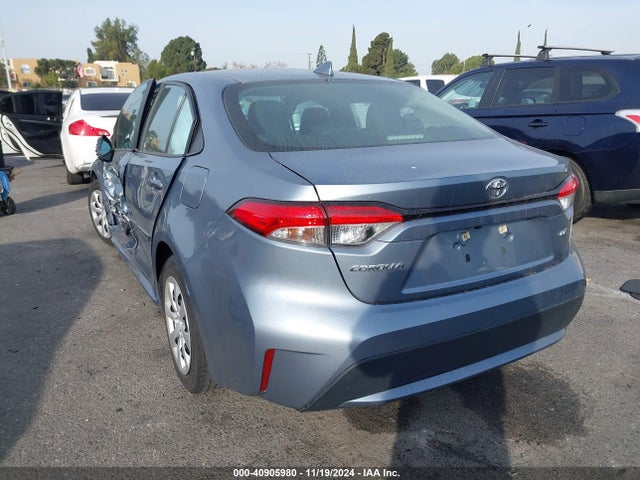 Toyota COROLLA LE 2021 5YFEPMAE6MP228129 Image 3