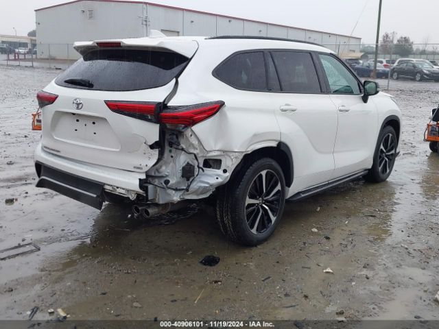 5TDLZRAH3MS061972 Toyota Highlander Xse