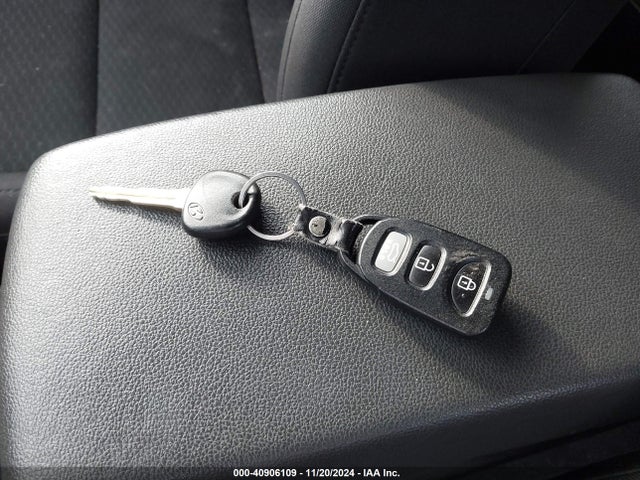 Hyundai ELANTRA SE 2020 5NPD74LF9LH591649 Image 11