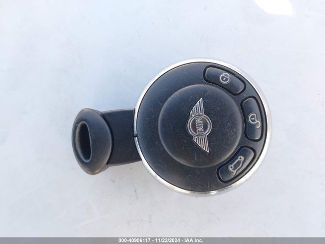 2008 MINI COOPER S WMWMF73528TT91417 Photo 10