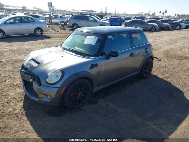 2008 MINI COOPER S WMWMF73528TT91417 Photo 1