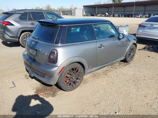 2008 MINI COOPER S WMWMF73528TT91417 Photo 3