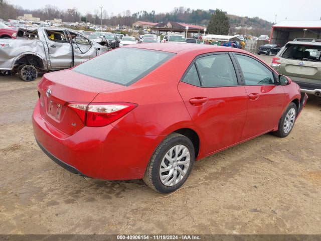 Toyota COROLLA LE 2018 5YFBURHE0JP756629 Image 4