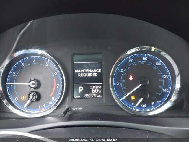 Toyota COROLLA LE 2018 5YFBURHE0JP756629 Image 7