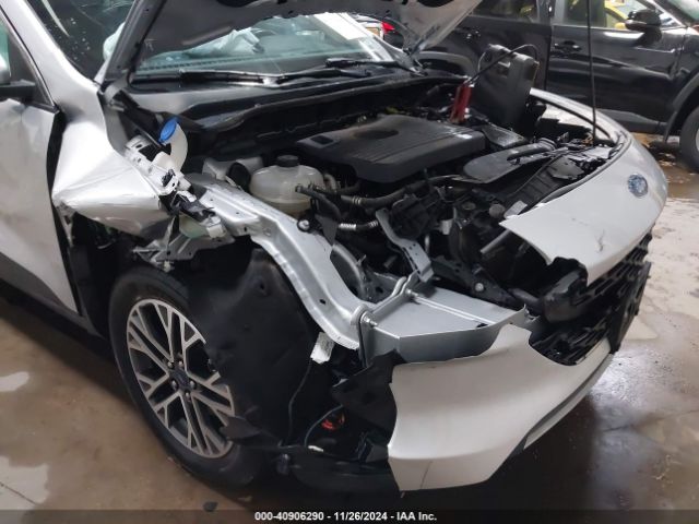 1FMCU9H91LUB69428 Ford ESCAPE SEL