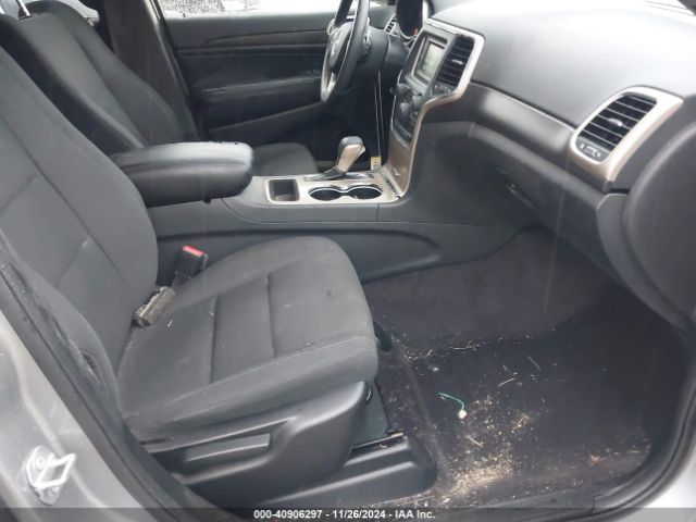 1C4RJFAG3HC962855 Jeep Grand Cherokee Laredo 4x4