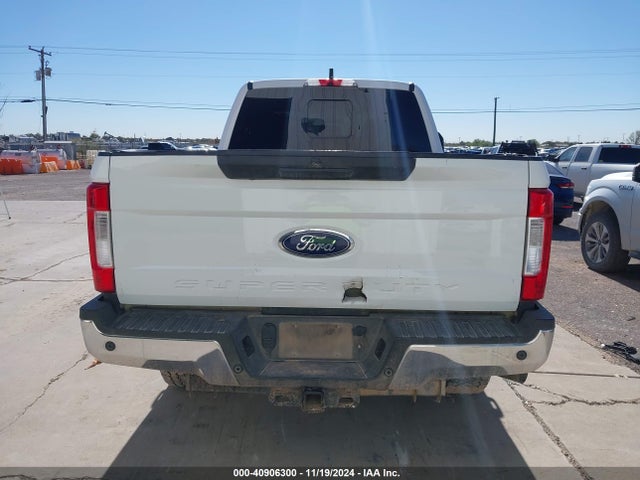 1FT7W2B67KEG78180 Ford F-250 Lariat