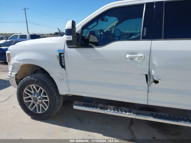 1FT7W2B67KEG78180 Ford F-250 Lariat