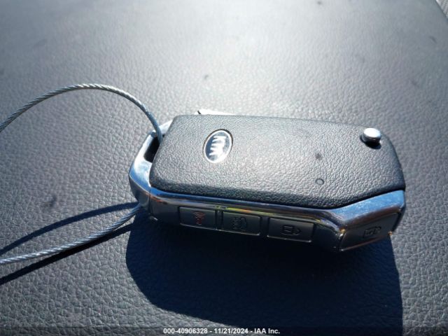 5XXG24J23MG032056 KIA K5 LX