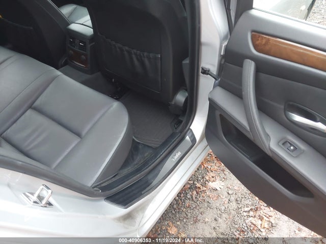 Продажа на аукционе авто 2008 Bmw 528xi, vin: WBANV13548CZ54021, номер лота: 40906353