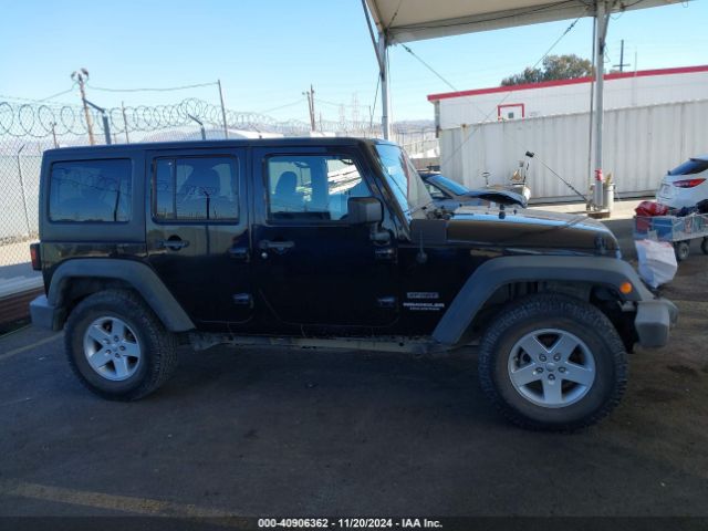 1C4BJWDG4HL644661 Jeep Wrangler Unlimited Sport 4x4