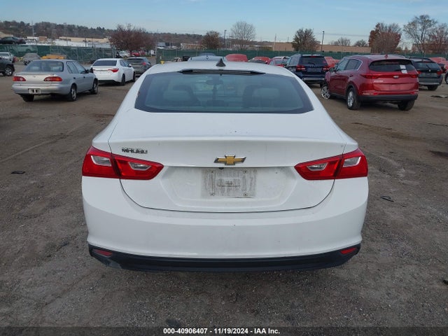 1G1ZC5ST9HF239499 Chevrolet Malibu 1fl