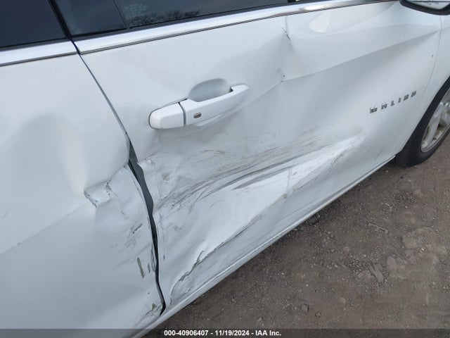 1G1ZC5ST9HF239499 Chevrolet Malibu 1fl