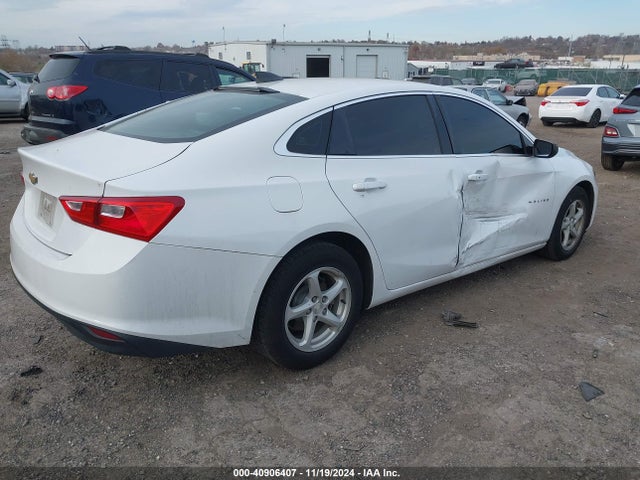 1G1ZC5ST9HF239499 Chevrolet Malibu 1fl