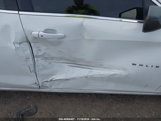 1G1ZC5ST9HF239499 Chevrolet Malibu 1fl
