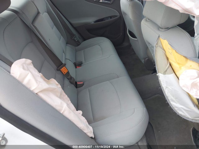 1G1ZC5ST9HF239499 Chevrolet Malibu 1fl