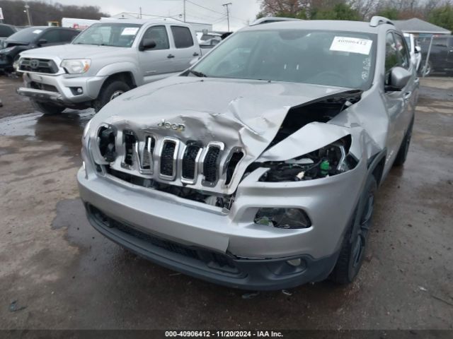 1C4PJMCX2JD616997 Jeep Cherokee Latitude 4x4