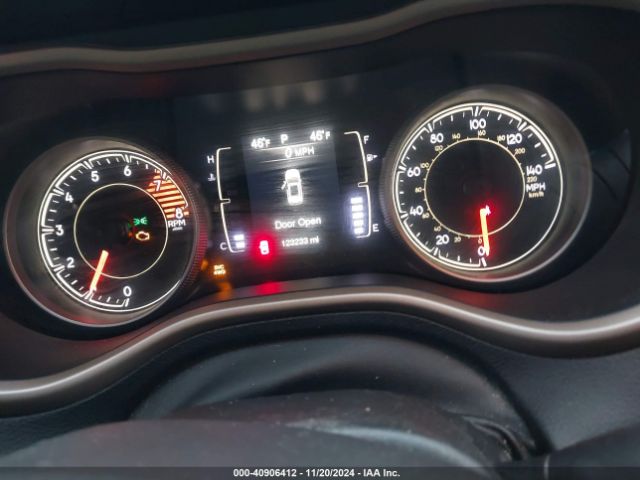 1C4PJMCX2JD616997 Jeep Cherokee Latitude 4x4