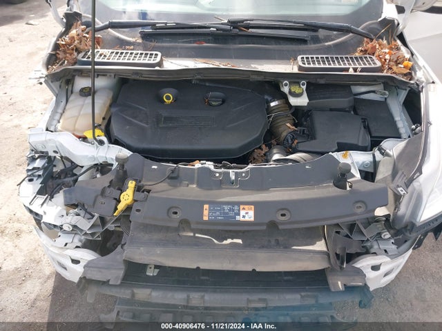 1FMCU0J94FUB58563 Ford Escape Titanium