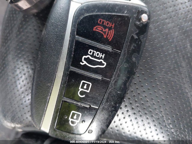 Hyundai Genesis 3.8 2015 KMHGN4JE2FU071005 Image 11