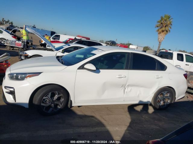 3KPF24AD8LE246822 KIA Forte Lxs