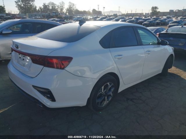 3KPF24AD8LE246822 KIA Forte Lxs