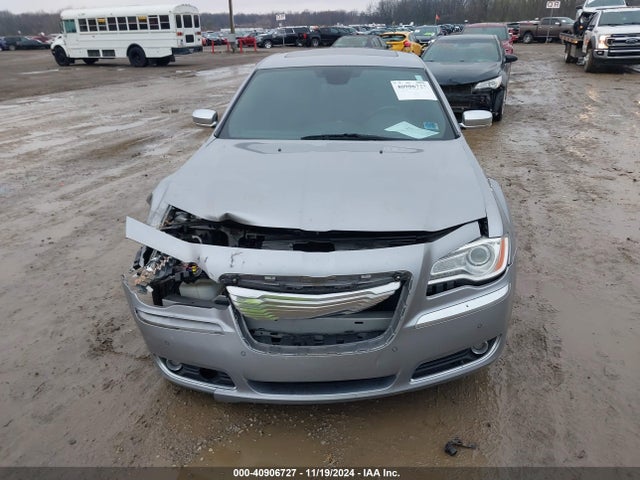 Chrysler 300C 2014 2C3CCAEG0EH346895 Image 12