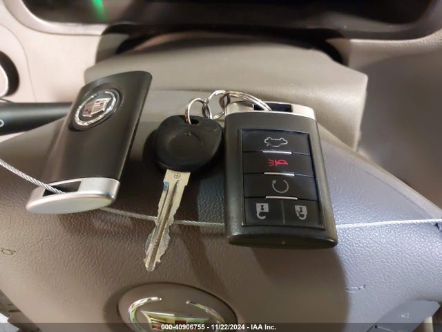 2011 CADILLAC DTS 1G6KD5E67BU126264 Photo 10