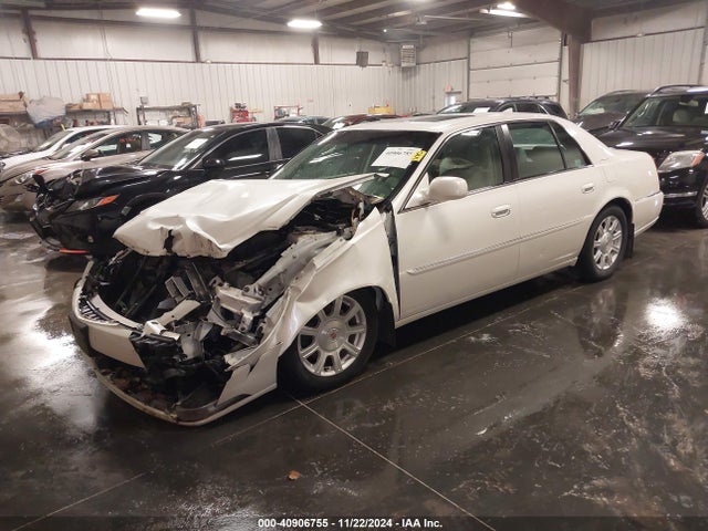 2011 CADILLAC DTS 1G6KD5E67BU126264 Photo 1