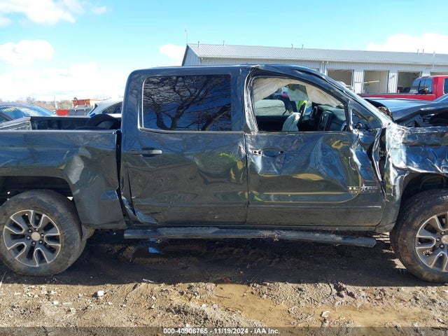 3GCUKREC5JG187607 Chevrolet Silverado 1500 2lt