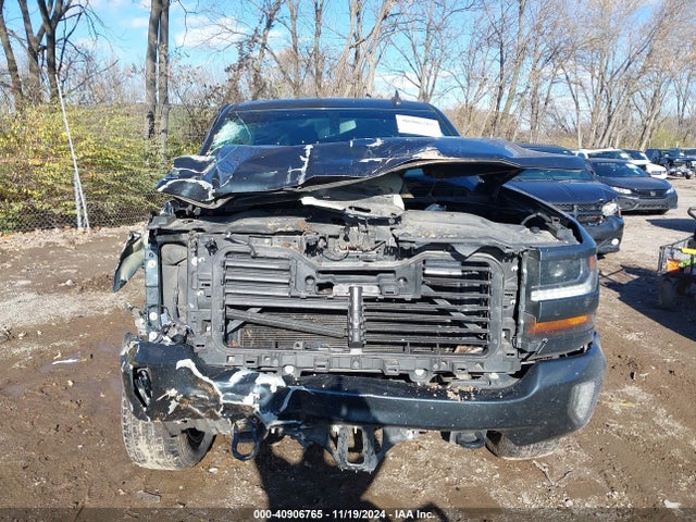 3GCUKREC5JG187607 Chevrolet Silverado 1500 2lt