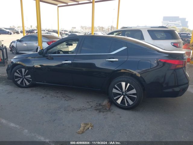 1N4BL4DV2NN368435 Nissan Altima Sv Fwd