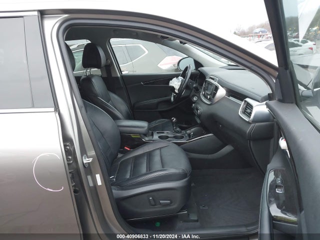 5XYPHDA55GG150537 KIA Sorento 3.3l Ex