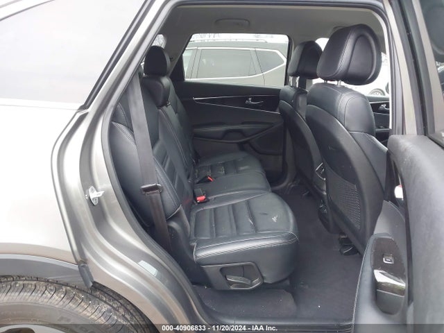 5XYPHDA55GG150537 KIA Sorento 3.3l Ex