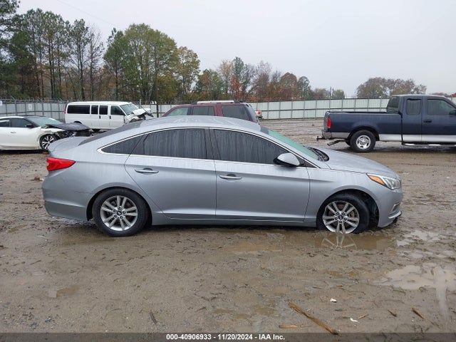 Hyundai Sonata 2017 5NPE24AF0HH520255 Image 12