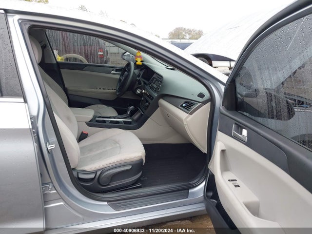 Hyundai Sonata 2017 5NPE24AF0HH520255 Image 5