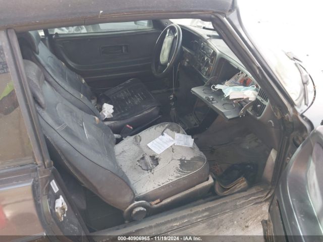 1990 SAAB 900 YS3AL75L3L7004636 Photo 4