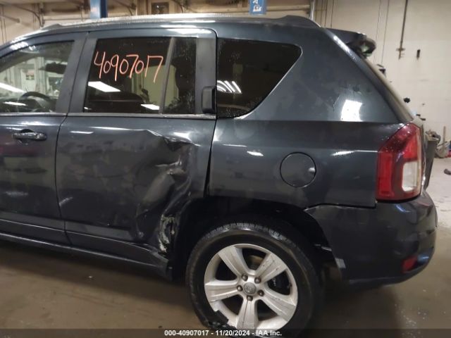1C4NJDEB2ED741304 Jeep Compass Latitude