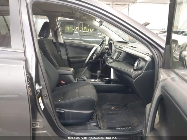 JTMRFREVXHJ119551 Toyota Rav4 Xle