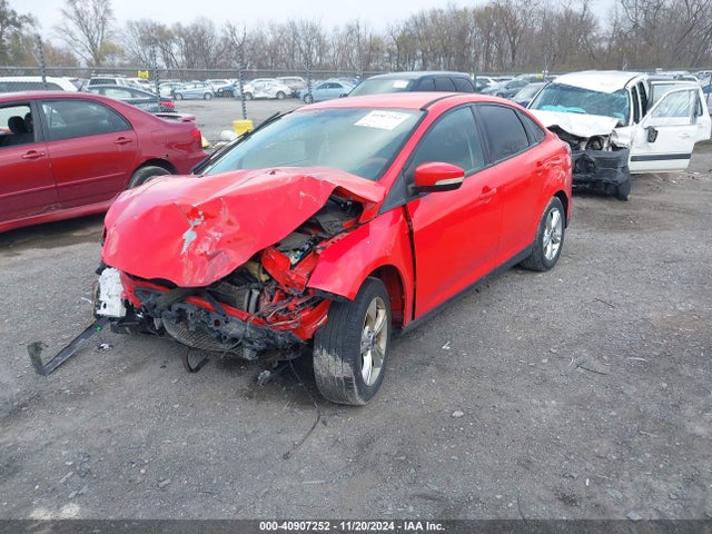 Ford FOCUS SE 2014 1FADP3F28EL181321 Image 2