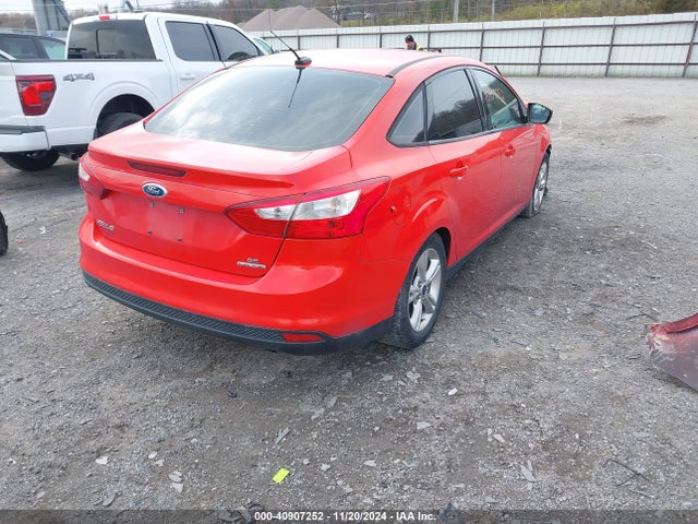 Ford FOCUS SE 2014 1FADP3F28EL181321 Image 4