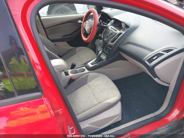 Ford FOCUS SE 2014 1FADP3F28EL181321 Image 5