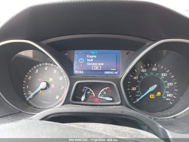 Ford FOCUS SE 2014 1FADP3F28EL181321 Image 7