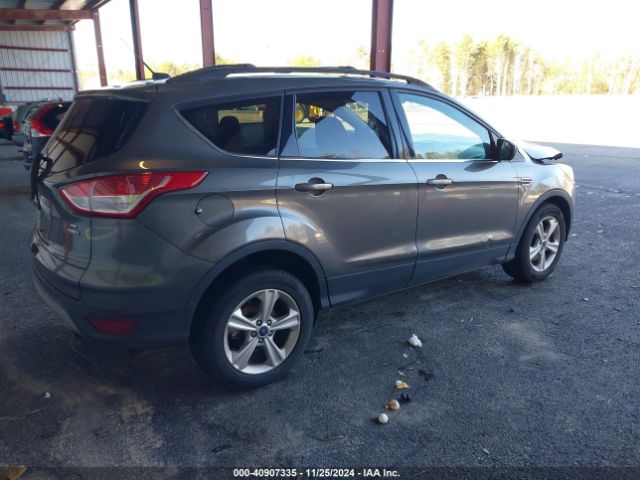 1FMCU9GX5EUB52733 Ford ESCAPE SE