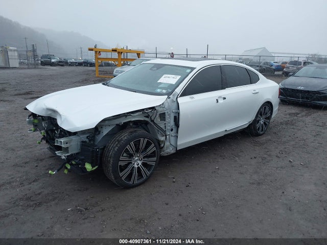 Volvo S90 B6 Plus 2023 LVY062MN8PP314201 Image 2