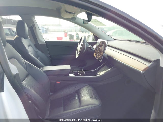 Tesla 2020 2020 5YJYGDEE3LF033283 Image 5