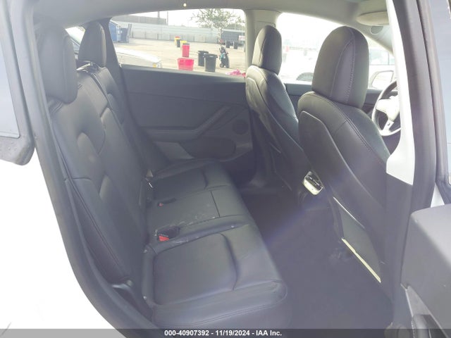 Tesla 2020 2020 5YJYGDEE3LF033283 Image 8