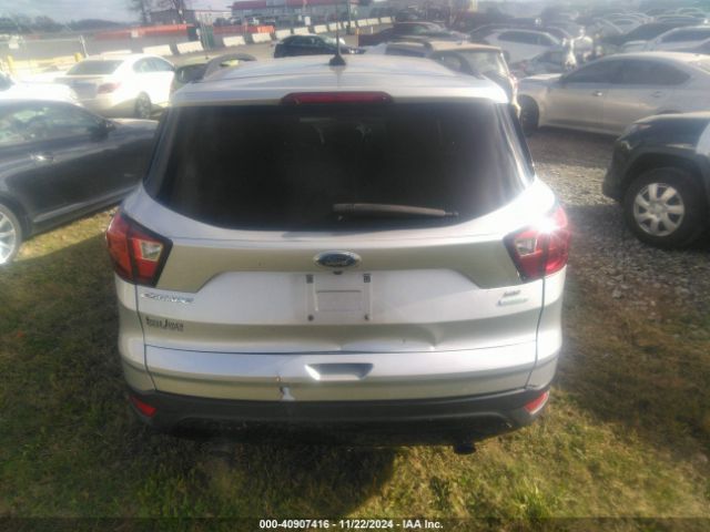 1FMCU0GD9KUA11564 Ford ESCAPE SE
