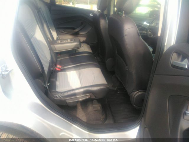 1FMCU0GD9KUA11564 Ford ESCAPE SE
